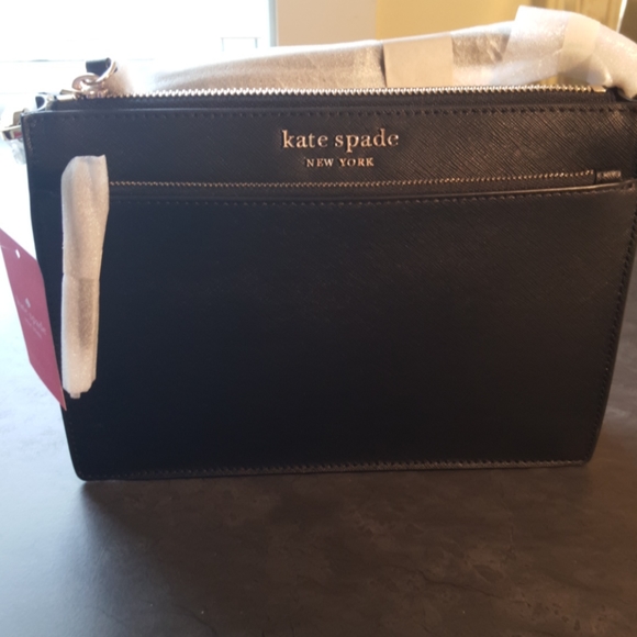 kate spade Handbags - Kate Spade Crossbody